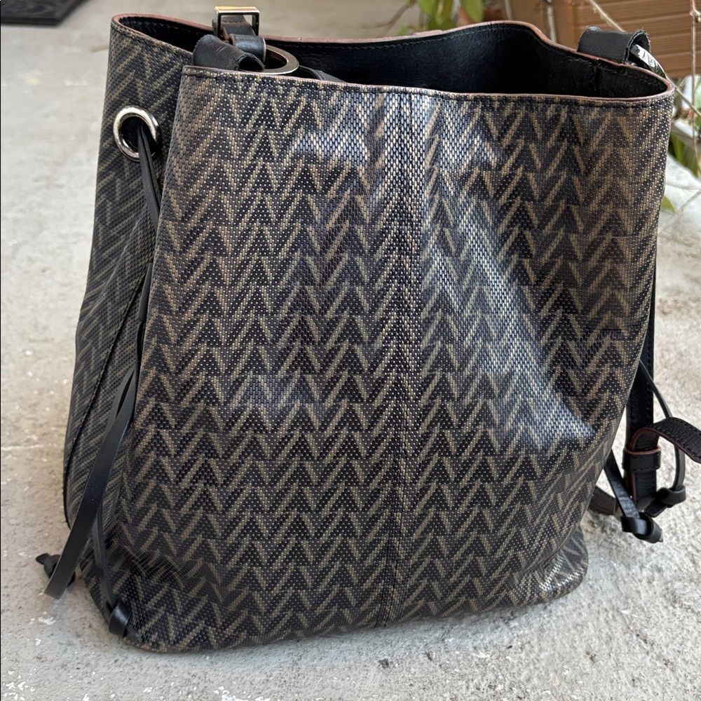 Velez  Drawstring  bag - Picture 3 of 10